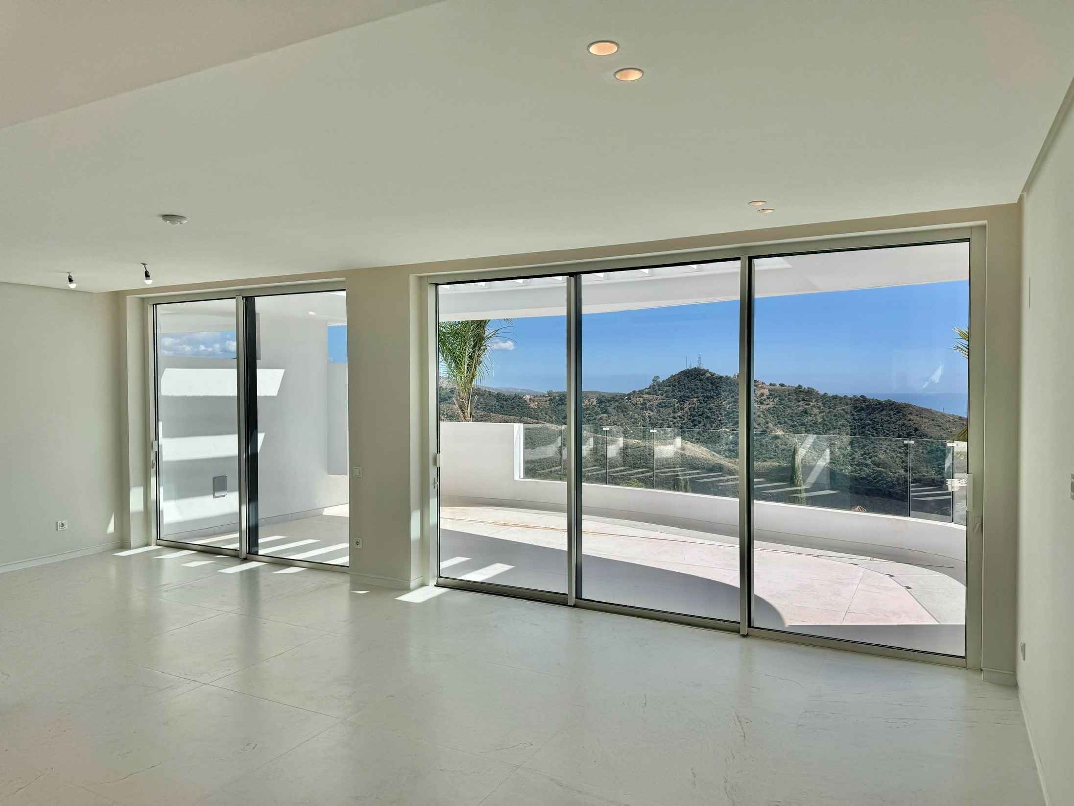 Приголомшливий прибережний відпочинок із сучасними зручностями. Охен, Малага