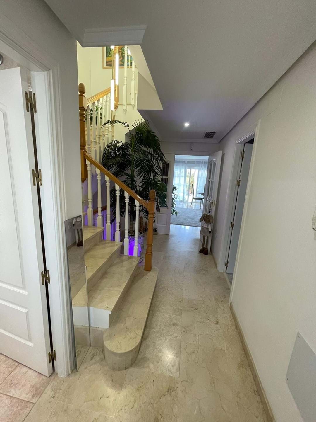 Продається сучасний таунхаус, Марбелья, Малага