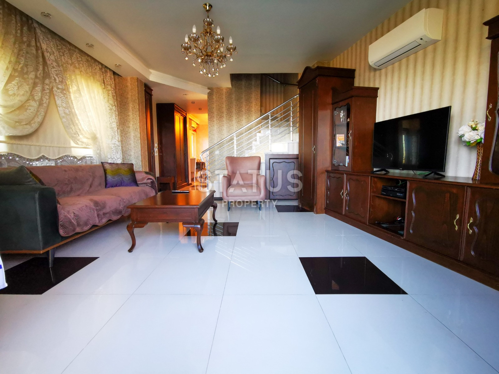 Пентхаус з шикарним видом на море в елітному комплексі вілл