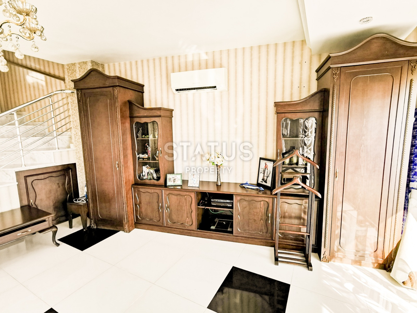 Пентхаус з шикарним видом на море в елітному комплексі вілл