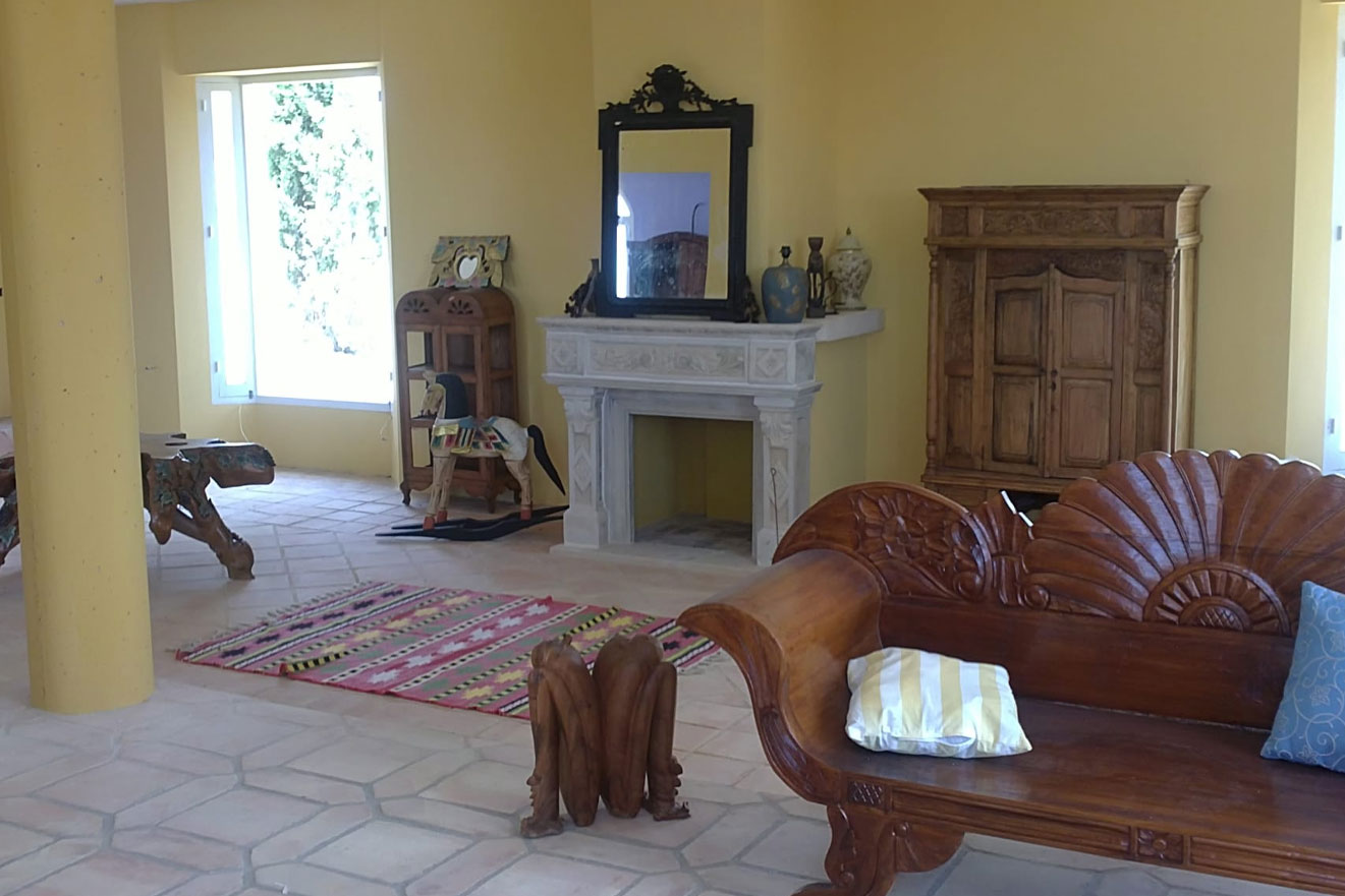 Будинок за містом Аліканте з ділянкою 0,53 га