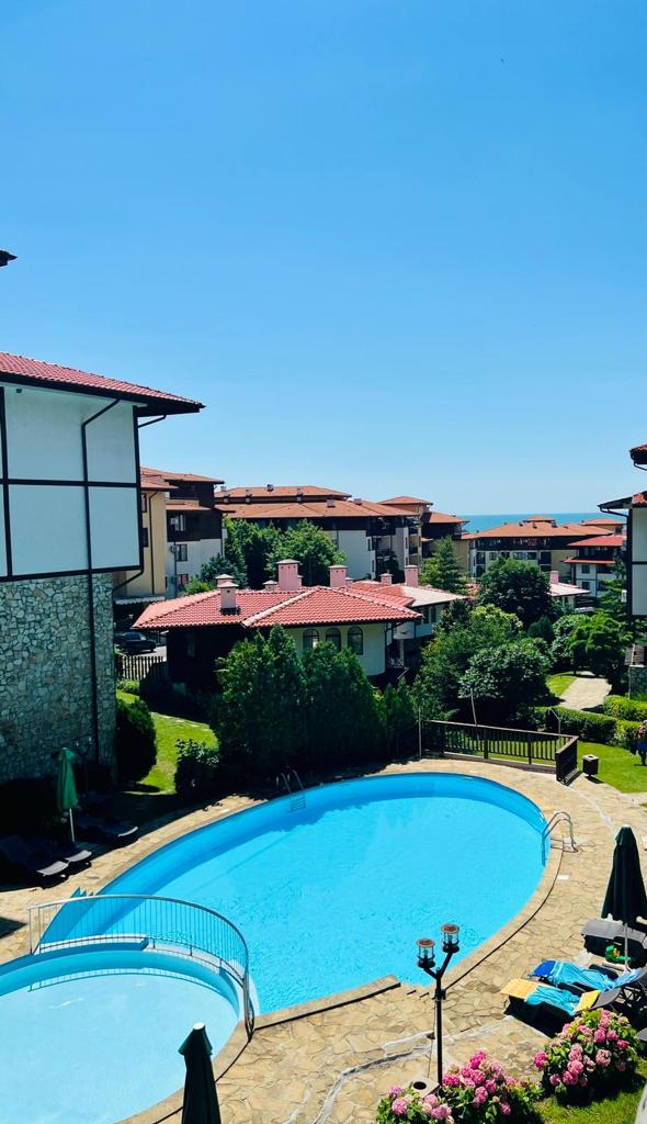 Студія   2 спальні